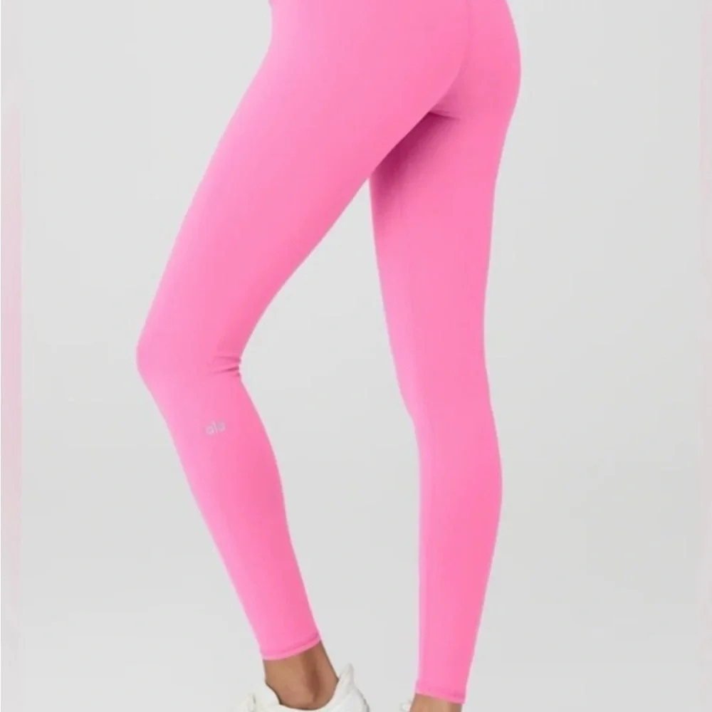 ALO Yoga 7/8 High Waist Airlift Legging - Paradise Pink color / X-Small. - Picture 3 of 8